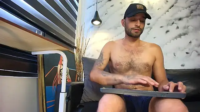 Max Miller S online show from October 2025 06:32:02 PM