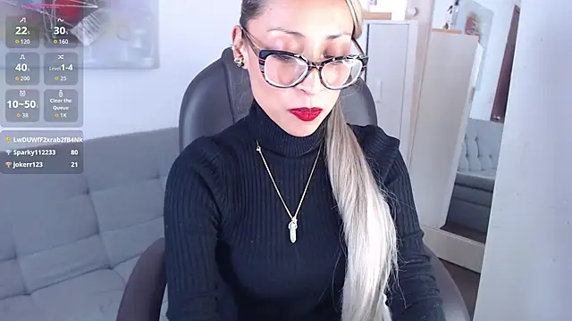 Snapshot of alexia_james_ chatting on April 2026 08:40:02 PM alexia james online show from April 2026 08:40:02 PM