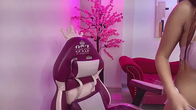 Summer miller online show from November 2025 11:33:02 AM