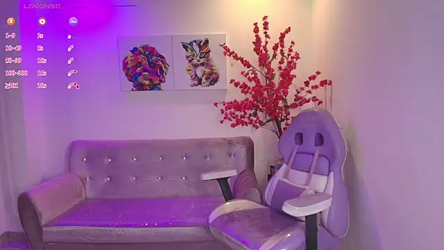 Snapshot of Summer_miller chatting on April 2026 11:35:01 AM Summer miller online show from April 2026 11:35:01 AM