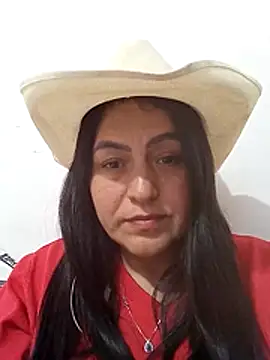 Snapshot of MartinaPaz chatting on October 2025 09:15:01 PM MartinaPaz online show from October 2025 09:15:01 PM