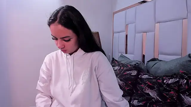 maddie greyy online show from November 2025 11:21:02 AM