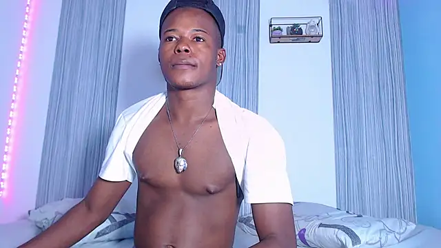 Snapshot of Dark_stallionX chatting on November 2025 03:18:01 AM Dark stallionX online show from November 2025 03:18:01 AM