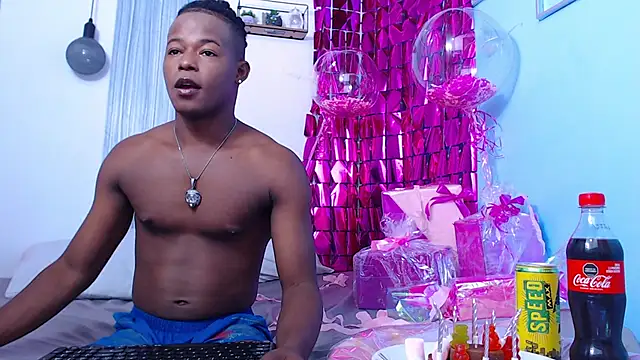 Snapshot of Dark_stallionX chatting on November 2025 03:40:01 AM Dark stallionX online show from November 2025 03:40:01 AM