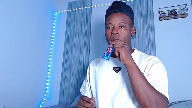 Snapshot of Dark_stallionX chatting on November 2025 10:10:02 PM Dark stallionX online show from November 2025 10:10:02 PM