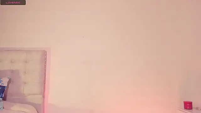 Snapshot of clover_tter_ chatting on November 2025 12:37:01 AM clover tter online show from November 2025 12:37:01 AM