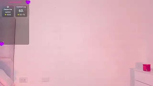 Snapshot of clover_tter_ chatting on November 2025 04:27:02 AM clover tter online show from November 2025 04:27:02 AM