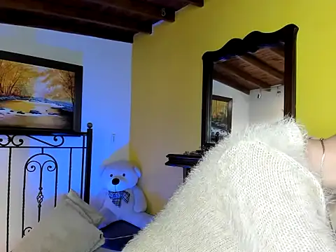 Zulyhenao online show from October 2025 10:36:01 AM