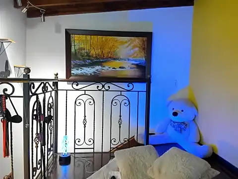 Zulyhenao online show from November 2025 11:21:02 AM