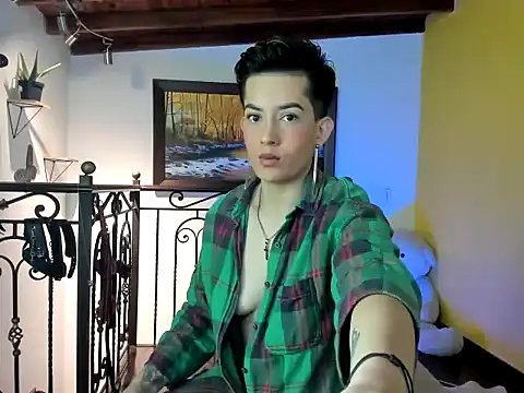 Zulyhenao online show from November 2025 11:02:01 AM