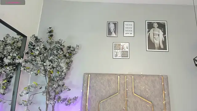 Nahomycarterr online show from November 2025 07:39:01 PM