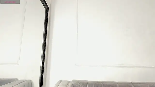 Nahomycarterr online show from February 2026 11:42:02 AM