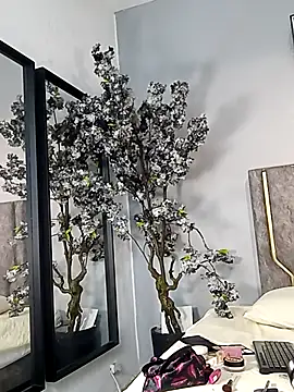 Nahomycarterr online show from November 2025 07:46:01 PM