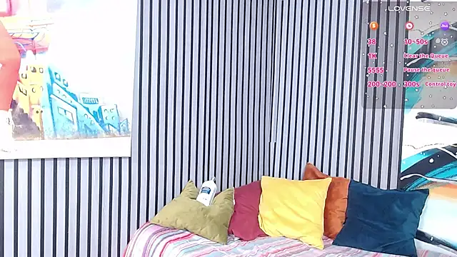 Marianabigass online show from November 2025 12:31:02 PM