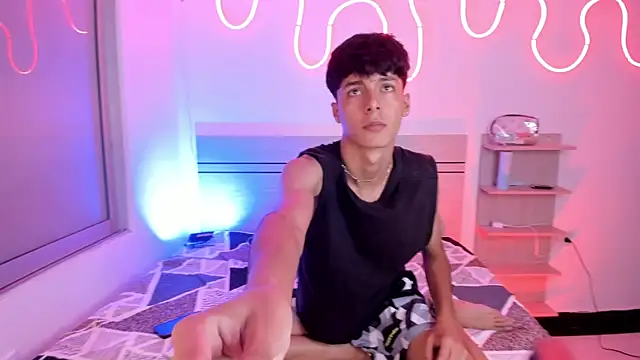 Snapshot of luccas_ferreira chatting on October 2025 07:02:01 PM luccas ferreira online show from October 2025 07:02:01 PM