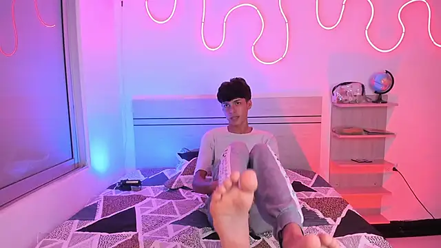 Snapshot of luccas_ferreira chatting on October 2025 07:15:02 PM luccas ferreira online show from October 2025 07:15:02 PM