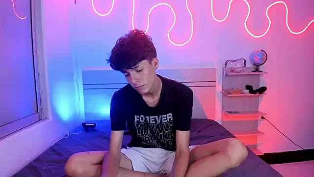 Snapshot of luccas_ferreira chatting on November 2025 07:19:02 PM luccas ferreira online show from November 2025 07:19:02 PM