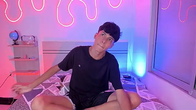 Snapshot of luccas_ferreira chatting on October 2025 09:47:01 PM luccas ferreira online show from October 2025 09:47:01 PM