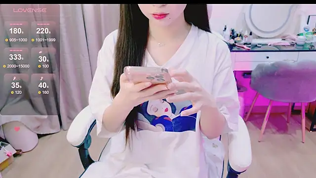 Snapshot of _Aria_Moonie chatting on June 2026 03:12:02 AM Aria Moonie online show from June 2026 03:12:02 AM