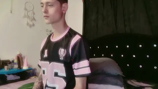 Tyler cat online show from February 2026 12:34:02 PM