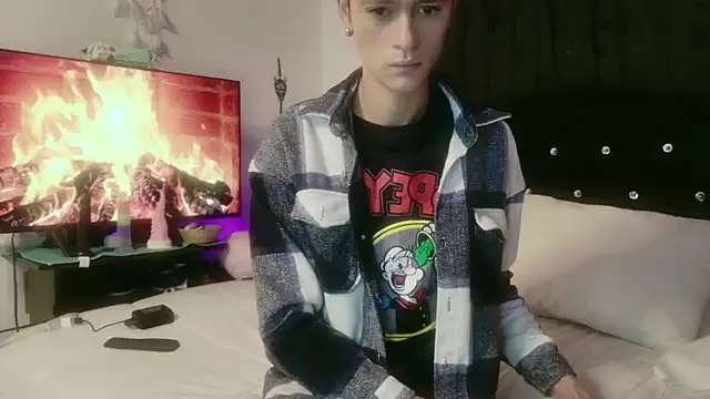 Tyler cat online show from October 2025 09:19:02 AM