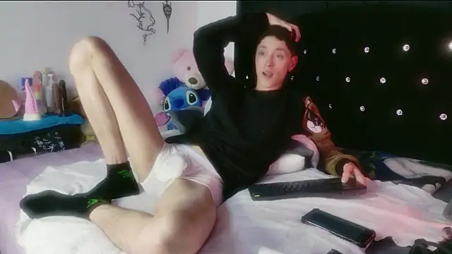 Tyler cat online show from April 2026 01:18:01 PM