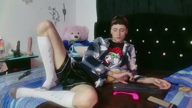 Tyler cat online show from January 2026 03:11:02 AM