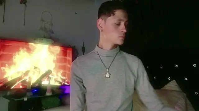 Tyler cat online show from November 2025 12:42:02 PM