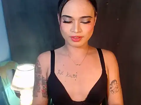 Snapshot of TSsexy_LOVERxxxx chatting on June 2026 05:05:01 AM TSsexy LOVERxxxx online show from June 2026 05:05:01 AM