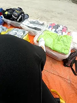 Lili 2love online show from December 2025 01:05:01 AM