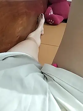 Lili 2love online show from November 2025 02:00:02 PM