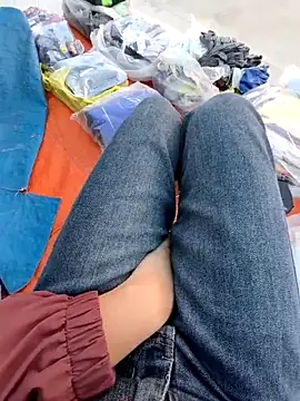 Lili 2love online show from November 2025 01:09:01 AM