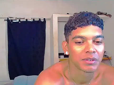 Snapshot of theMyke101 chatting on June 2026 08:36:01 PM theMyke101 online show from June 2026 08:36:01 PM