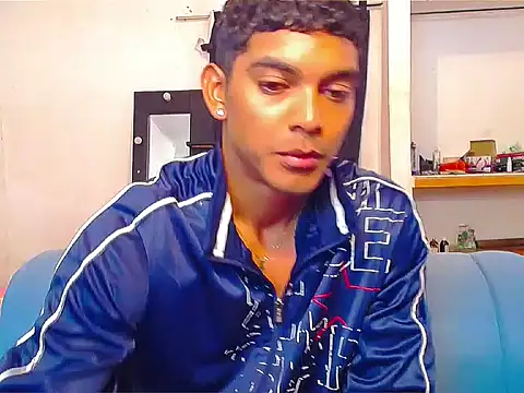 Snapshot of theMyke101 chatting on May 2026 07:41:02 PM theMyke101 online show from May 2026 07:41:02 PM