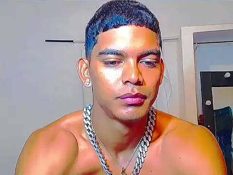 Snapshot of theMyke101 chatting on May 2026 12:34:01 PM theMyke101 online show from May 2026 12:34:01 PM