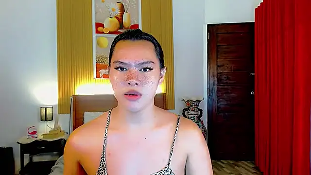 fallinLunaxX online show from October 2025 02:40:02 PM