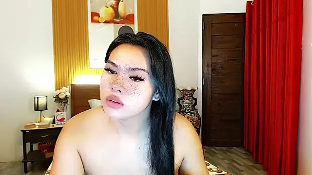 fallinLunaxX online show from November 2025 05:07:02 PM