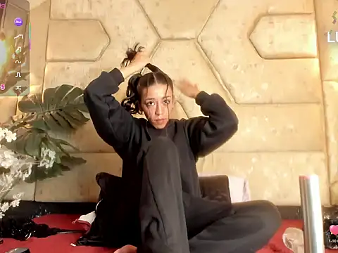 Julieta Slav3 online show from March 2026 01:12:02 PM