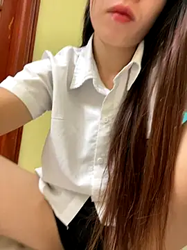 Snapshot of Noen_22 chatting on October 2025 05:23:02 PM Noen 22 online show from October 2025 05:23:02 PM