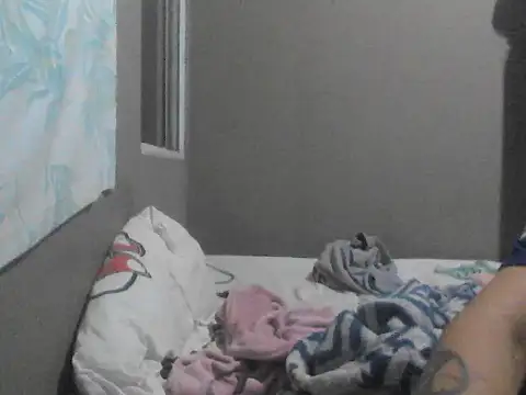 alicemoon24 online show from October 2025 10:24:01 PM