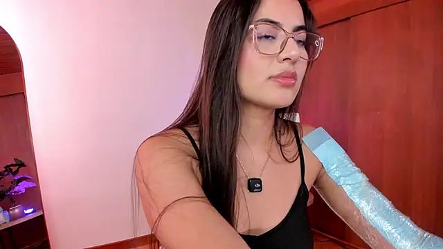 Snapshot of sarita_3 chatting on June 2026 09:45:02 PM sarita 3 online show from June 2026 09:45:02 PM