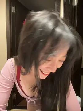 Snapshot of yourkeer chatting on November 2025 06:41:02 PM yourkeer online show from November 2025 06:41:02 PM