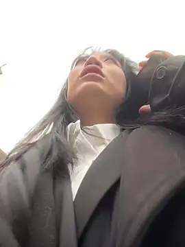 Snapshot of yourkeer chatting on December 2025 09:03:02 AM yourkeer online show from December 2025 09:03:02 AM