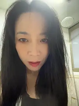 Snapshot of yourkeer chatting on December 2025 09:43:01 AM yourkeer online show from December 2025 09:43:01 AM