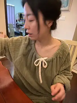 Snapshot of yourkeer chatting on November 2025 06:47:01 AM yourkeer online show from November 2025 06:47:01 AM