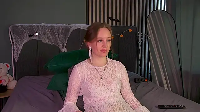 KathyStewart online show from November 2025 06:18:02 AM