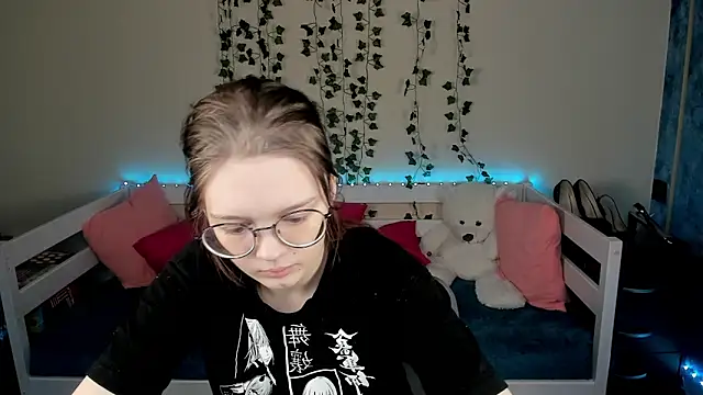 shy elina01 online show from October 2025 10:28:02 AM