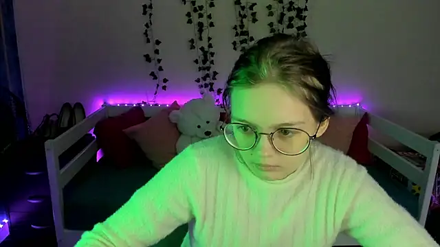 shy elina01 online show from October 2025 10:14:01 AM