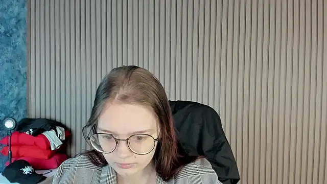 shy elina01 online show from October 2025 10:27:02 AM