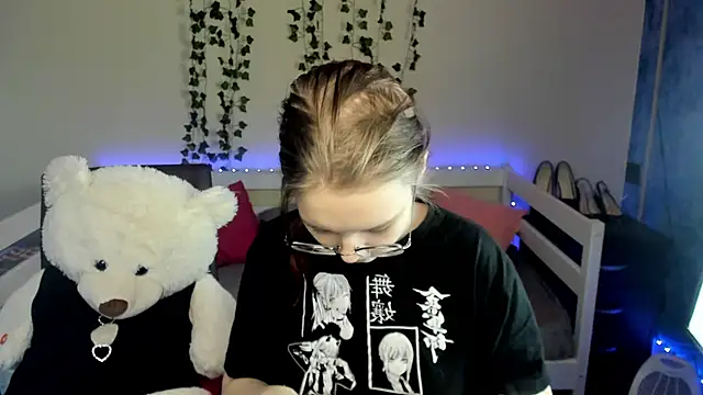 shy elina01 online show from November 2025 10:40:01 AM